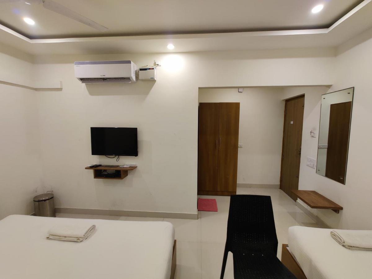 Hotel Airport City Dod Jala Εξωτερικό φωτογραφία