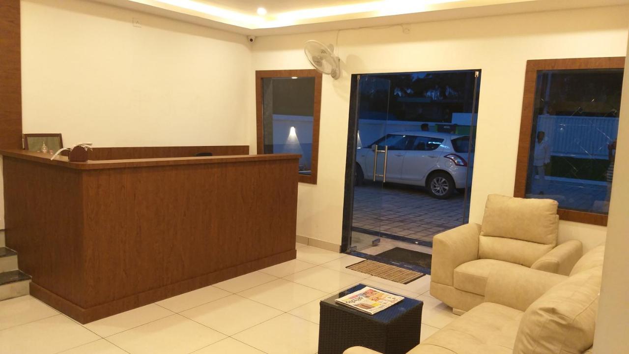 Hotel Airport City Dod Jala Εξωτερικό φωτογραφία